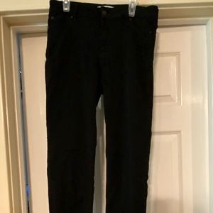 Women’s black jeans/jeggings